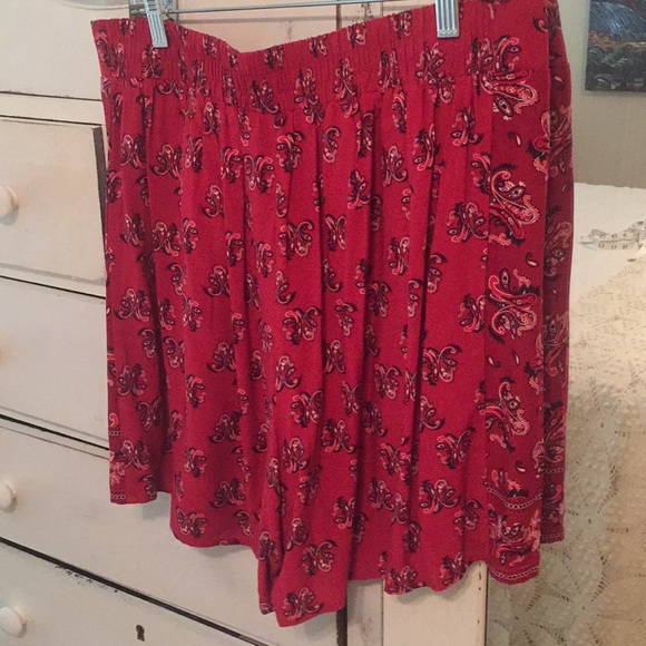 ❤️ Bandanna Shorts ♥️ Tie Front ❤️ - Picture 2 of 8